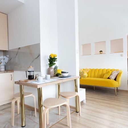 Apartamenty Gorki Male Тушен Екстериор снимка