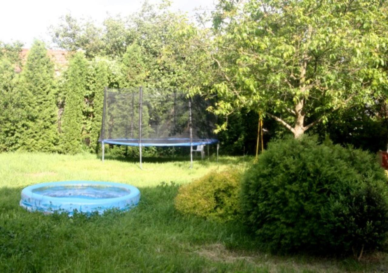 Apartamenty Gorki Male Тушен Екстериор снимка