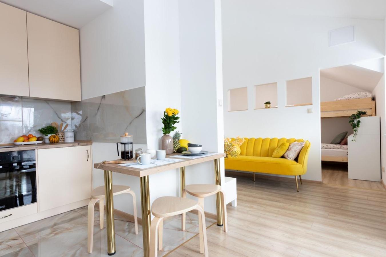 Apartamenty Gorki Male Тушен Екстериор снимка