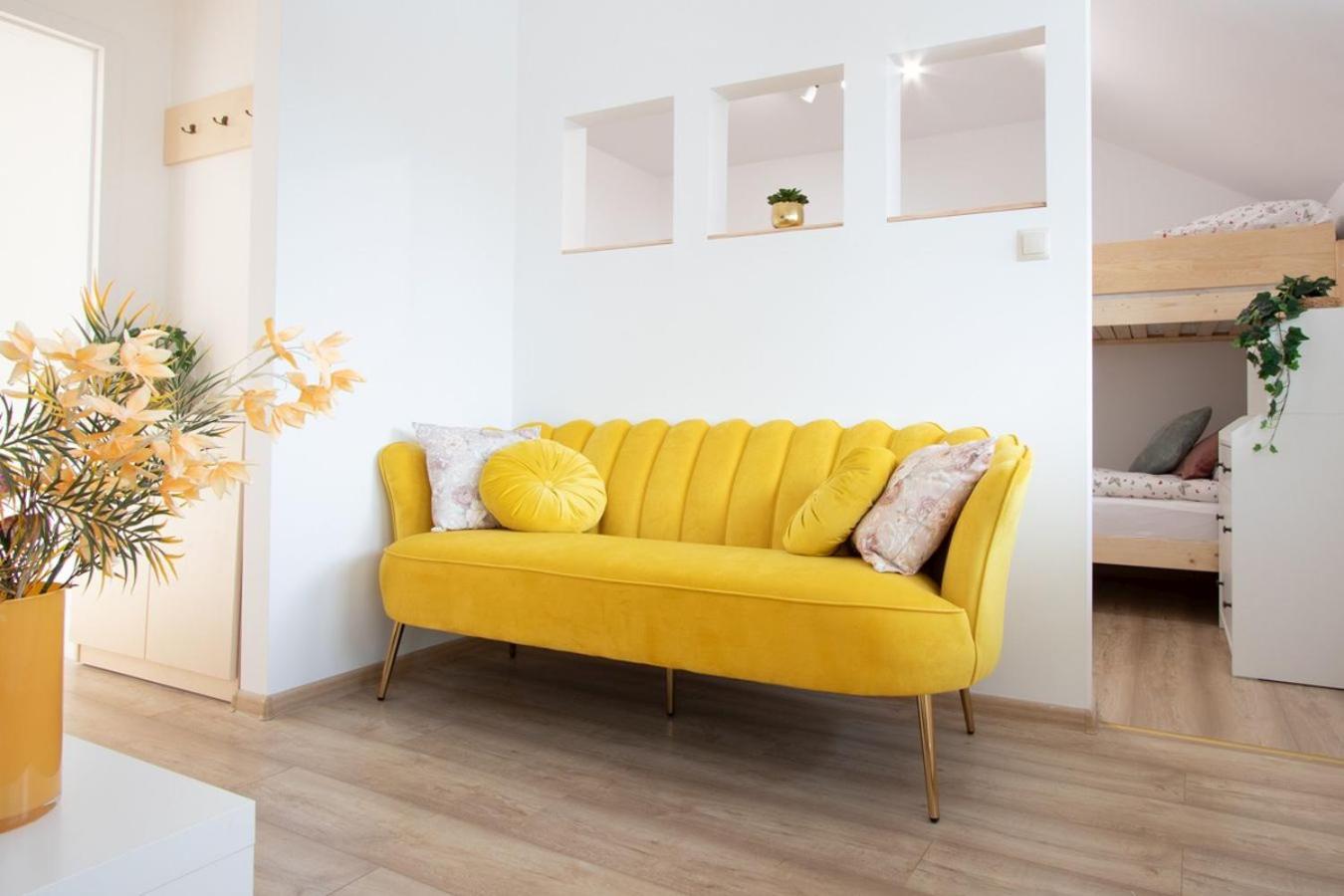 Apartamenty Gorki Male Тушен Екстериор снимка