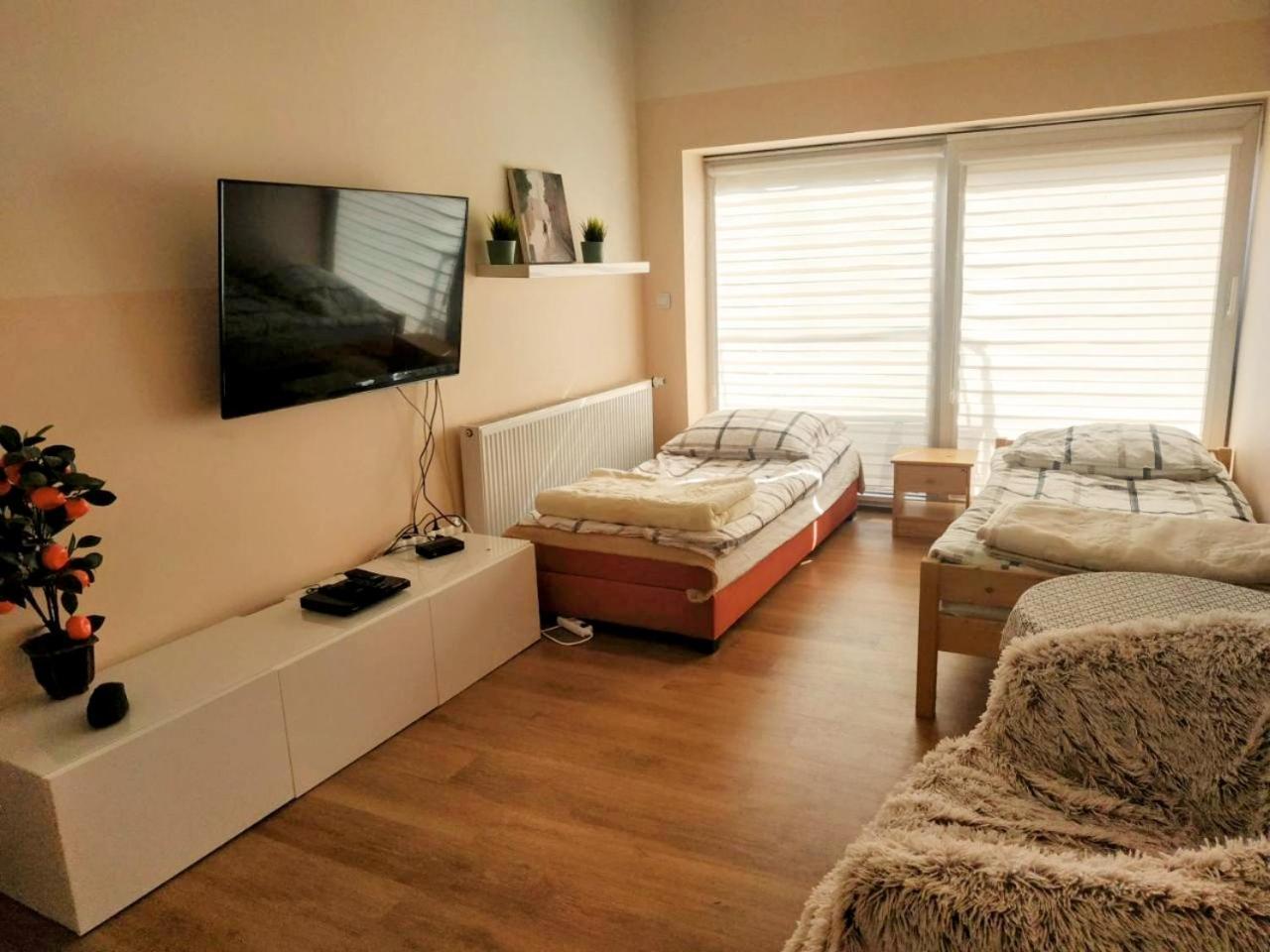 Apartamenty Gorki Male Тушен Екстериор снимка