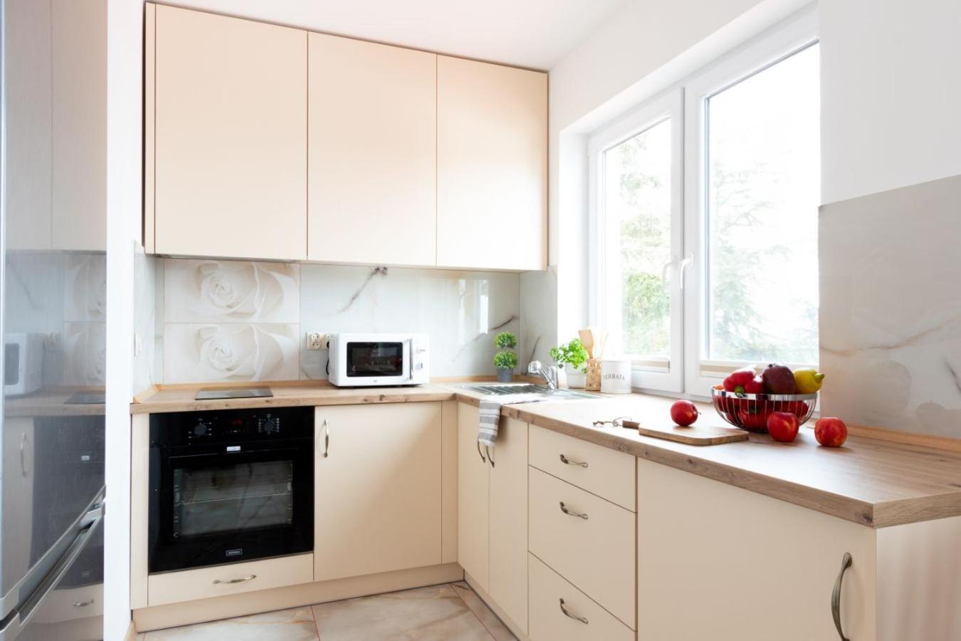 Apartamenty Gorki Male Тушен Екстериор снимка
