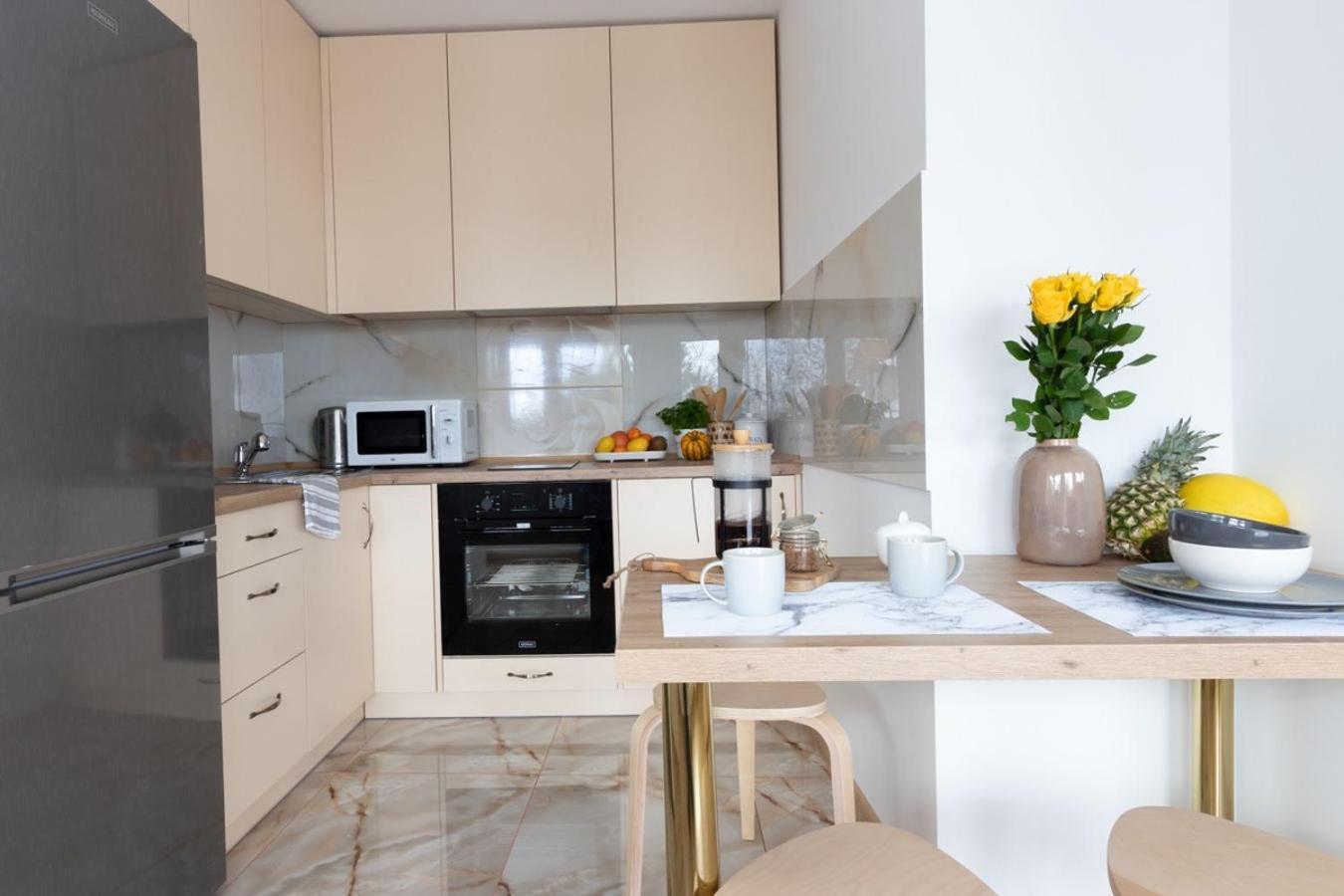 Apartamenty Gorki Male Тушен Екстериор снимка