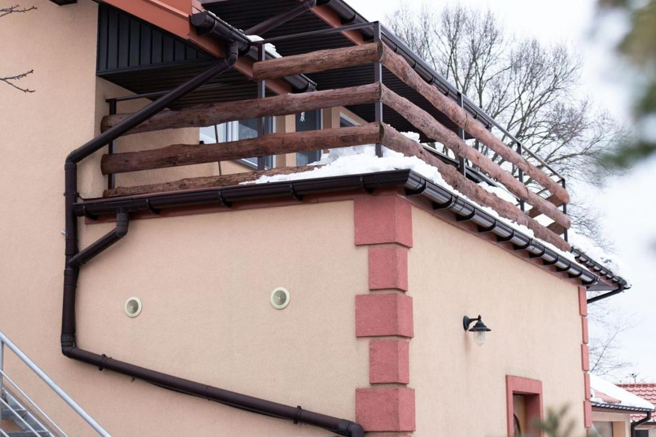 Apartamenty Gorki Male Тушен Екстериор снимка